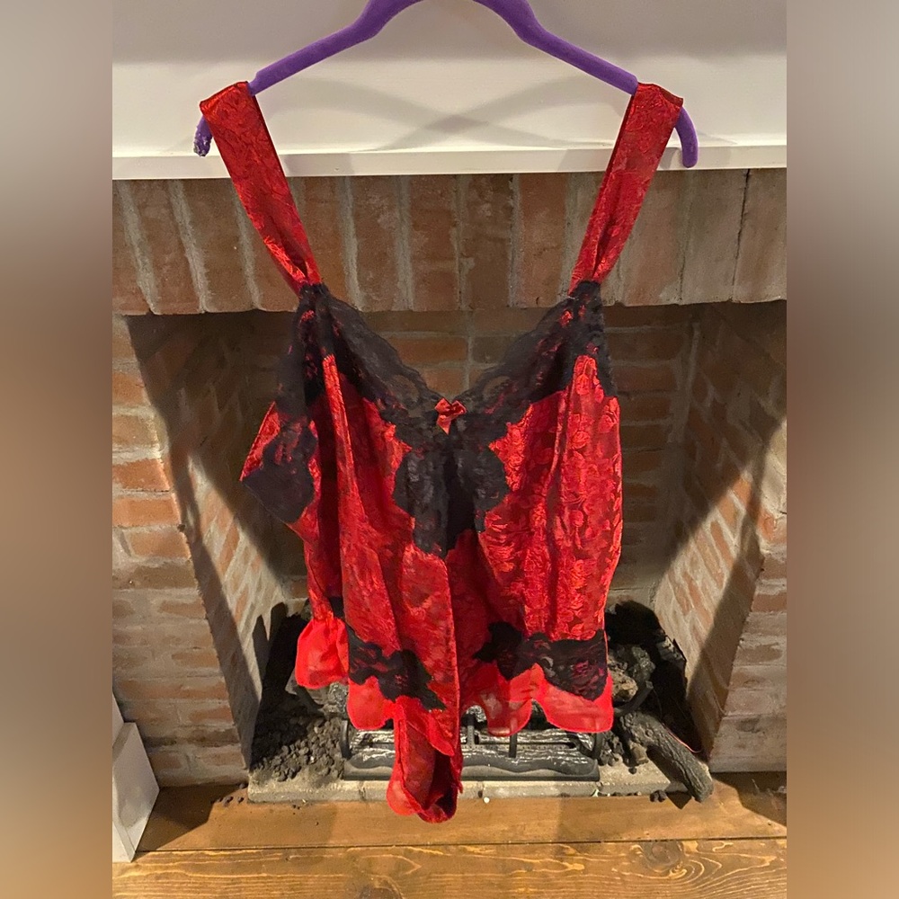 VINTAGE Solange Satin Plus Size Curvy Lingerie Black Red Lacy SnapUp 22/24 Sexy